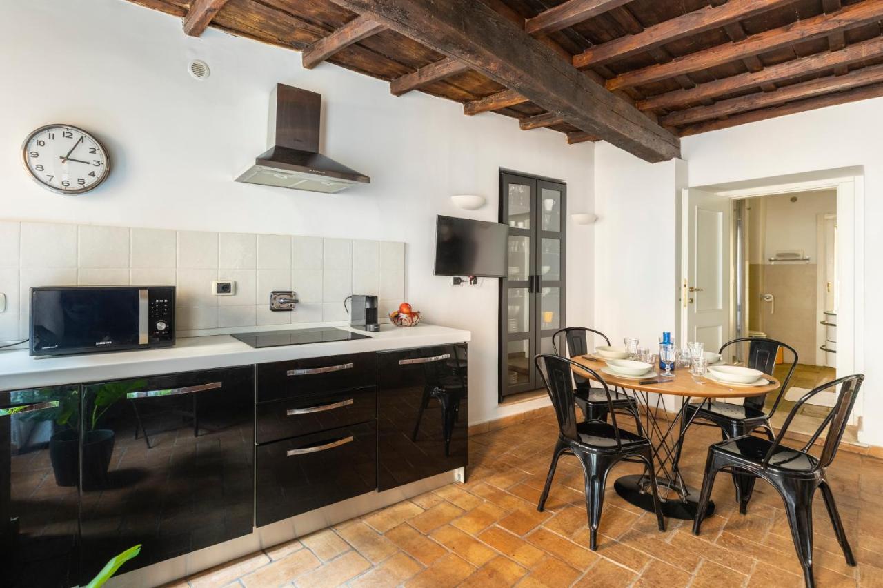 Deza Cozy Place In Monti Rom Exterior foto